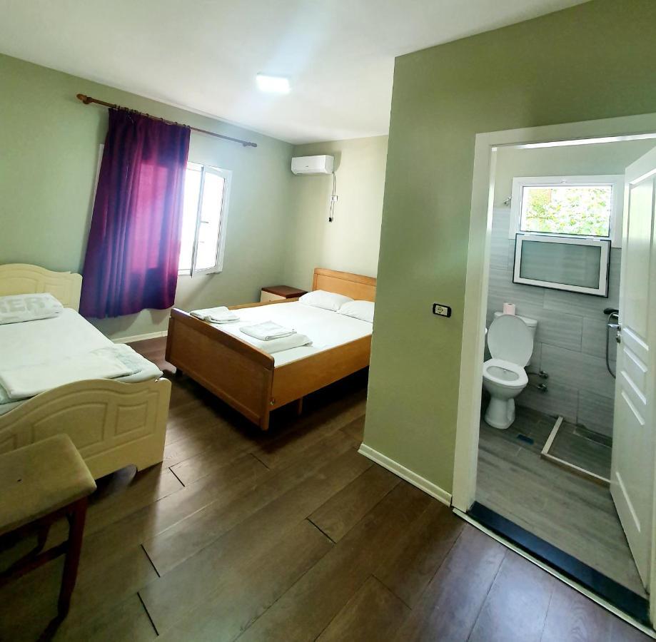 Klerichi Hotel Tirana Esterno foto